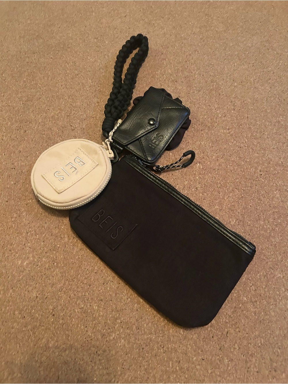 BEIS Sport Wristlet Set